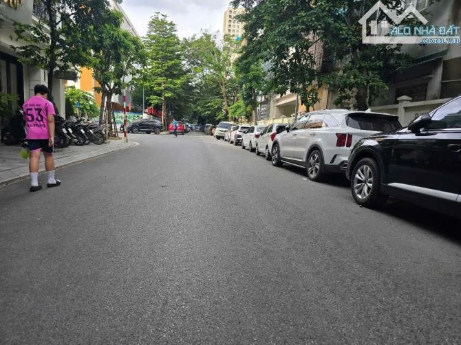 LIỀN KỀ PHÂN LÔ 90 NGUYỄN TUÂN - KHU VIP - 2 MẶT THOÁNG TRƯỚC SAU – MÁT MẺ - CÓ TH - 9