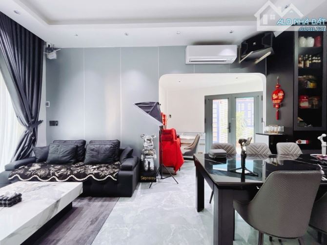 Nhà đẹp nhất khu vực-2 MT-Cách MT Tân Mỹ 10m-Quận 7 - 9
