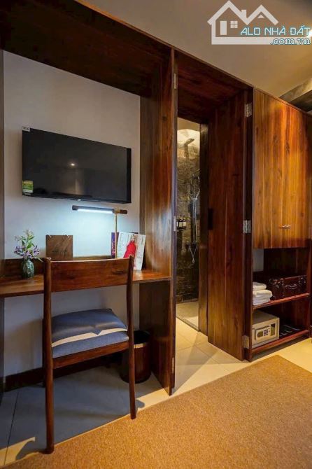 Bán tài sản góc 2 MT 111 Nguyễn Bỉnh Khiêm, Quận 1. DT:4*20M. Hầm - 7 tầng. HĐT: 110 tr/th - 9