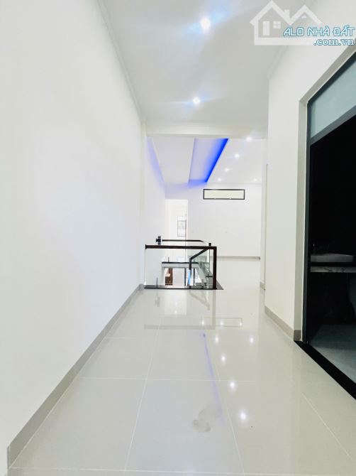 🍀🍀NHÀ MÊ KIÊN CỐ QUÁ ĐẸP SÁT BẾN XE ĐỨC LONG - 9
