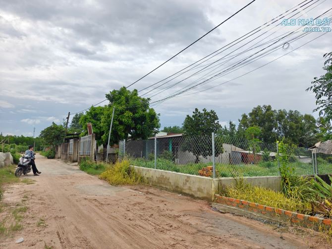 D100 Bán 1000m2 đất gần Gx Tân Bắc, Trảng Bom.