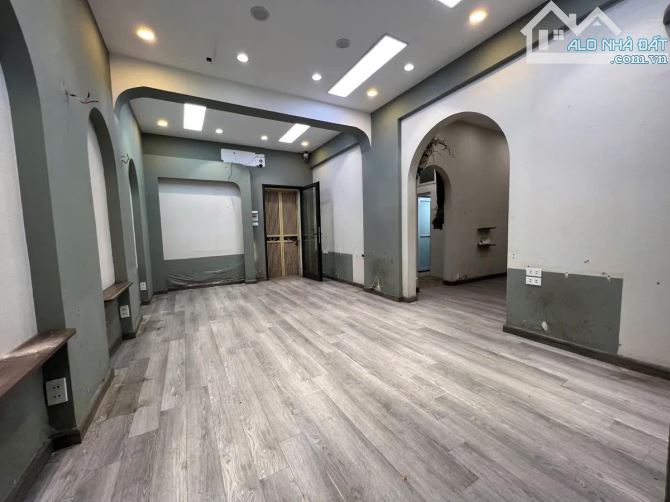 Căn hộ TT tầng 1 Hoàng Ngọc Phách, Đống Đa. 70m² – MT 7m, KD – đền bù x2 – giá 6.45 tỷ