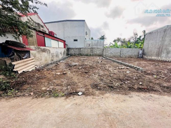 66m2 trục thôn Đức Phong, Kiến Minh gần Ga và Vin