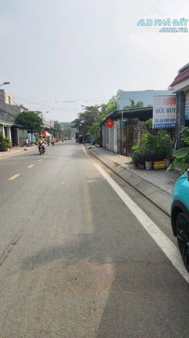 Lô đất mặt tiền đường cầu xây 2 phường tân phú DT 135m giá tốt