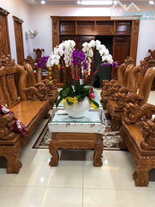 SIÊU PHẨM BIỆT THỰ ĐẲNG CẤP ĐẶNG THÚC VỊNH ĐÔNG THẠNH HÓC MÔN.