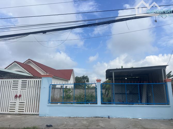 Bán 342 m2 đất mặt tiền đuờng tỉnh lộ 879B,cách chợ Gò Cát 300m,Mỹ Phong Mỹ Tho