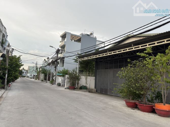BÁN NHÀ PHỐ HUỲNH TẤN PHÁT – FULL NỘI THẤT CAO CẤP – SỔ HỒNG RIÊNG – CHỈ VIỆC Ở NGAY