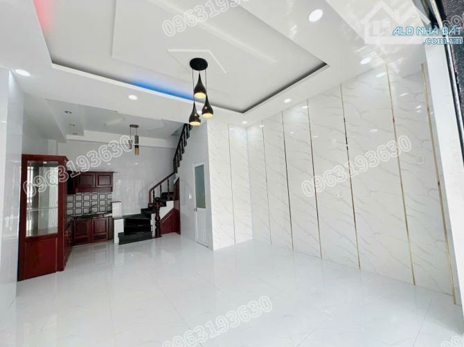 BÁN NHÀ 3 LẦU MTKD HXH 8M ĐƯỜNG SỐ,P.TÂN KIỂNG,QUẬN 7,DT 60m,4PN