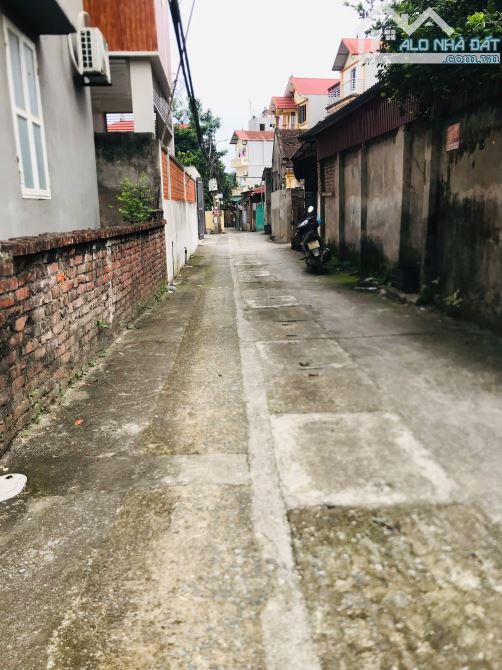 MAI LÂM ĐÔNG ANH, NGÕ THÔNG Ô TÔ, 120M2 , VÀI BƯỚC CHÂN TỚI CẦU ĐÔNG TRÙ - VIN