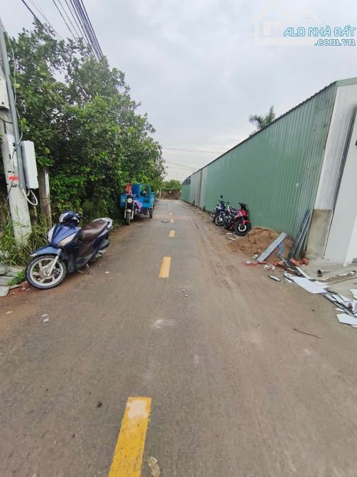 SIÊU PHẨM SONG LẬP TRONG KHU DÂN CƯ TÂN BÌNH