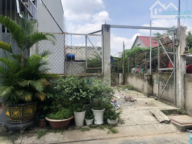Bán 94m2 đất DƯƠNG CÔNG KHI  , HÓC MÔN  , Sổ Hồng Riêng , Đường Ô tô