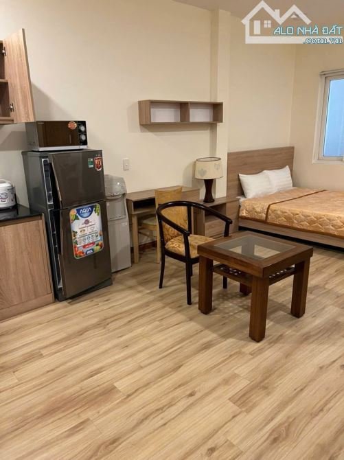 Bán CHDV 10x28.5 kết cấu hầm 4 lầu 28 P đường Nguyễn Thị Minh Khai Phường Dakao