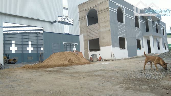 Cho thuê kho xưởng 5100m2 KCN Hải Sơn. Xưởng 2 mặt tiền, mới 100%, tháng 11 bàn giao