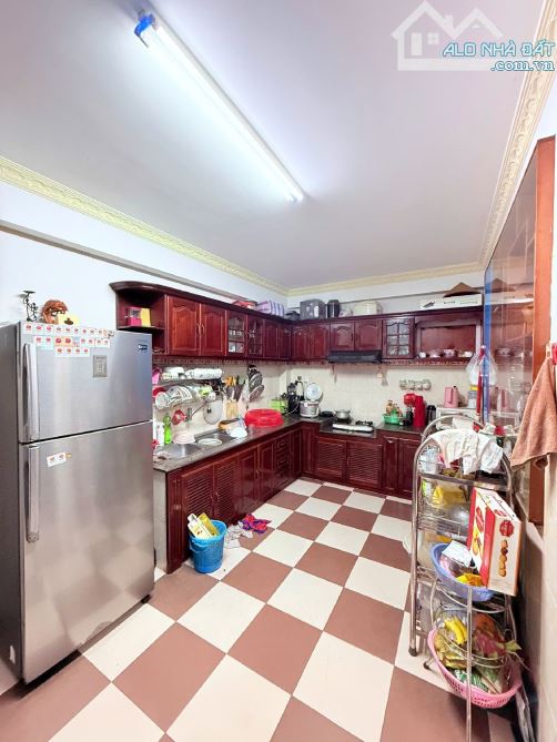 BÁN NHÀ 4 TẦNG KIÊN CỐ 2 MẶT KIỆT ÔTÔ ĐẬU ĐỖ- HÀ HUY TẬP
