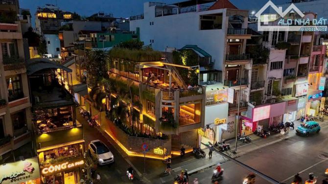 Siêu vị trí!!!Góc 2 mặt tiền Nguyễn Trãi - Nguyễn Văn Tráng 4x20m đang cho thuê 130 tr/th
