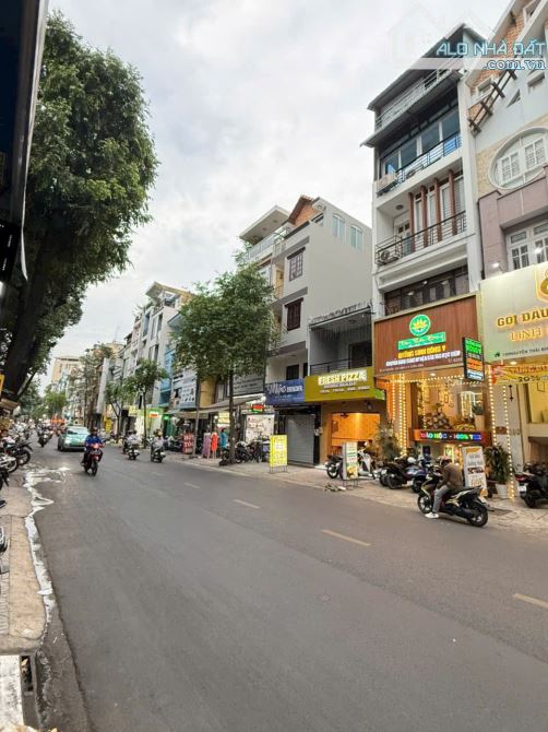 5 x 23m, mặt tiền Nguyễn Trọng Tuyển - p.15 - phú nhuận (25 tỷ)