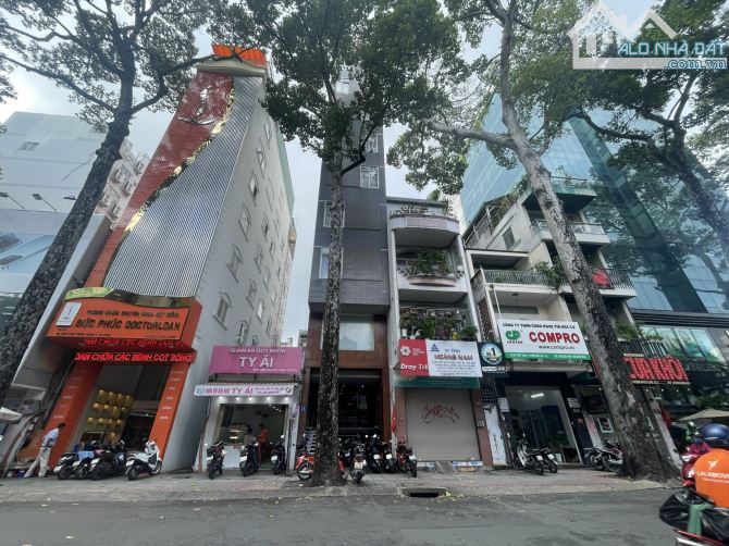 Bán nhà mặt tiền 11 Tôn Thất Tùng, Phường Phạm Ngũ Lão DT 4x24m 1 hầm 9 tầng giá 62.5 tỷ