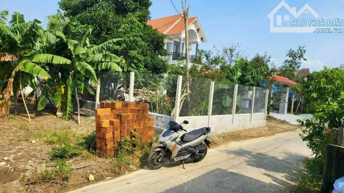 ĐẤT KIỆT LÝ NAM ĐẾ (này là MẶT TIỀN TRIỆU TÚC) - HƯƠNG LONG