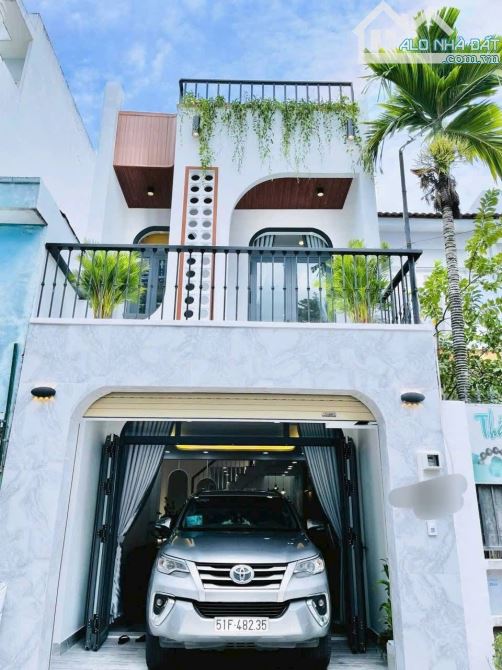 BÁN NHÀ 👉Quang Trung F8 GV , HXH 3 tầng BTCT, 6 đồng hơn