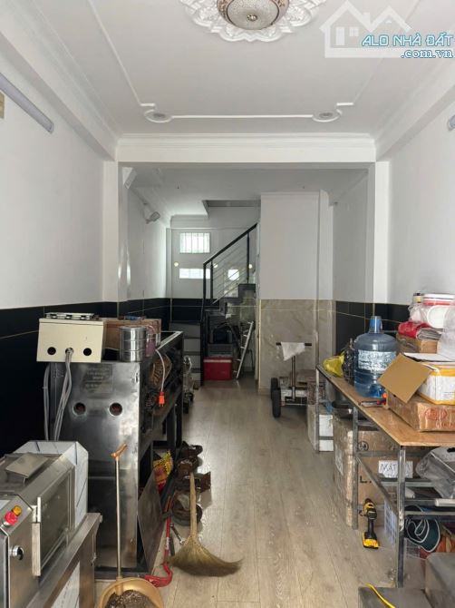 Bán nhà hẻm oto Quang Trung 3 tầng 22,5m2 giá 5 tỷ 250 triệu