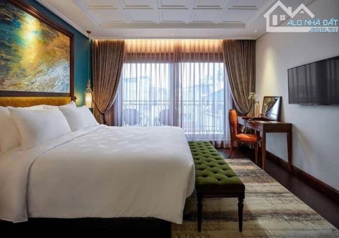 Bán Khách Sạn Phố Cổ Hoàn Kiếm 770m2 Xây 11 Tầng 2 Hầm 100 Phòng 4 Sao Giá Tốt