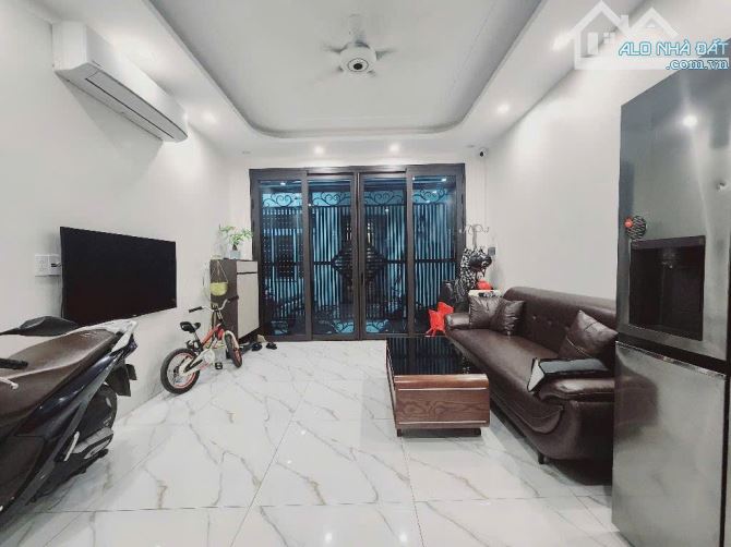 NHÀ ĐẸP LUNG LINH HỒ TÙNG MẬU, BẮC TỪ LIÊM 35M X 6 TẦNG,10M Ô TÔ TRÁNH. Tc 7x tỷ