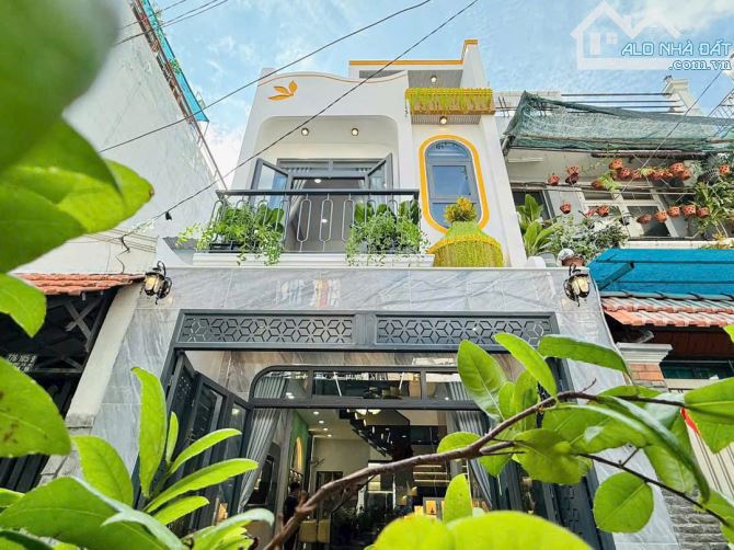 Nhà Đẹp Gò Vấp – Kết Cấu Trệt Lầu, 3PN – Hẻm Ô Tô – Full Nội Thất – Vào Ở Ngay – Giá Tốt