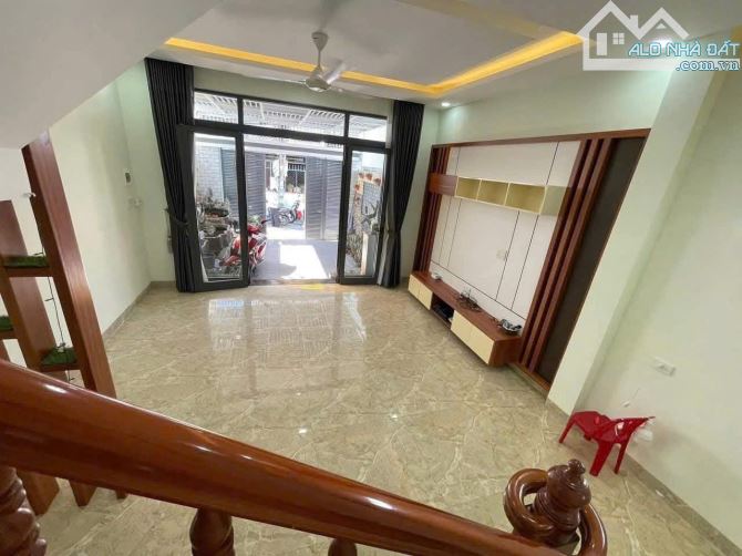 Giảm sâu 500tr chỉ còn 5tỷ9 Bán nhanh căn Nhà góc 3 tầng dg oto Lê Hồng Phong p Phước Tiến