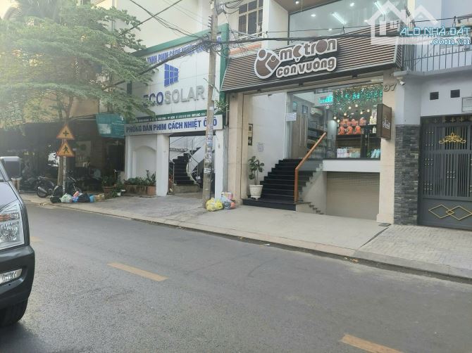 Bán Nhà MT Lê Văn Sỹ Q.Phú Nhuận - 4 x 15m 4 tầng HĐT 45tr/th Giá 19,5tỷ