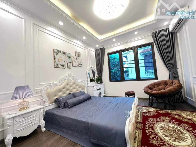 Bán nhà phân lô Nguyễn Trãi - 48m – 2 thoáng – Cách 1 nhà ra phố – Giá chỉ hơn 8 tỷ!