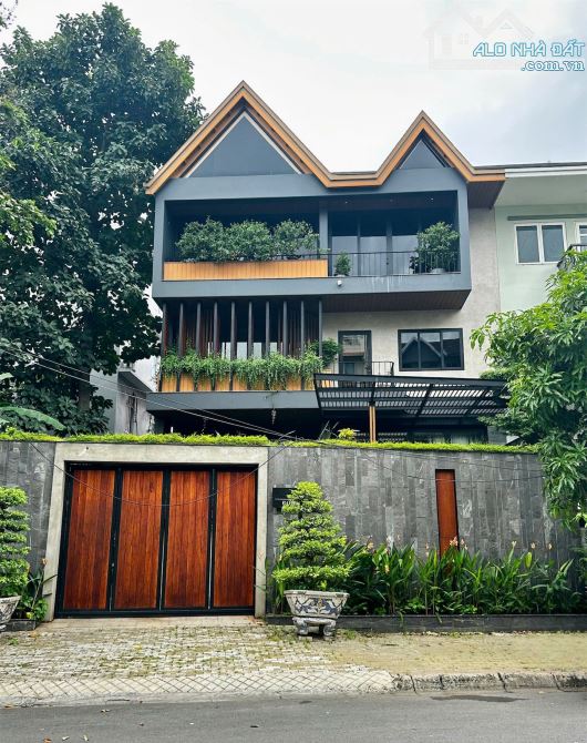 Không thể bỏ qua biệt thự đường số 34, An Khánh - DT 15x15m - Hầm 3 tầng - Giá 35 tỷ