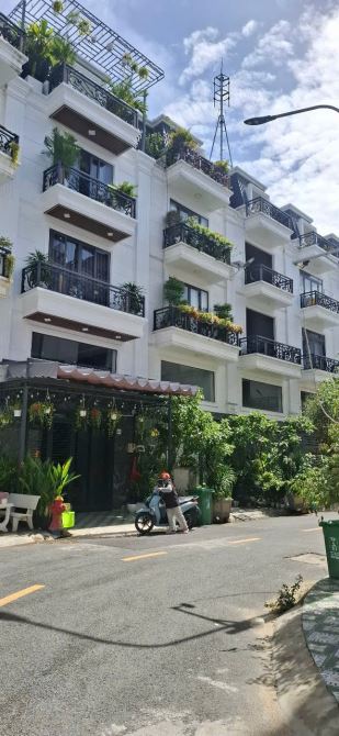 BÁN NHÀ ĐẸP TX38 – PHƯỜNG THẠNH XUÂN – QUẬN 12 – FULL NỘI THẤT CAO CẤP – NHỈNH 6Tỷ