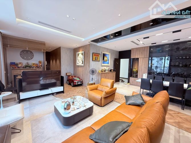 CĂN GÓC CHUNG CƯ BAN CƠ YẾU CHÍNH PHỦ LÊ VĂN LƯƠNG THANH XUÂN 193m 16.8 TỶ FULL NỘI THẤT