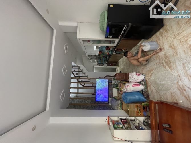 TRUNG VĂN NHÀ ĐẸP Ở NGAY- CHỦ ĐỂ LẠI FULL ĐỒ - 5 TẦNG SẴN Ở CHỈ 6,x tỷ