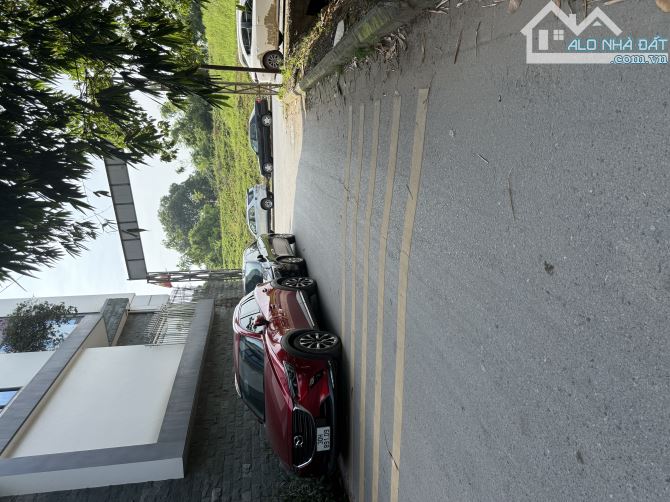 CƠ HỘI SỞ HỮU NGAY MẢNH ĐẤT DT;100M2 TẠI NGỌC THUỴ LONG BIÊN-CHỈ 11 TỶ NHỈNH -Ô TÔ VÀO ĐẤT