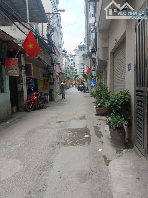 Bán nhà Mễ Trì,Nam Từ Liêm ngõ thông,ô tô tránh,kinh doanh,sầm uất giá 17.8 tỷ