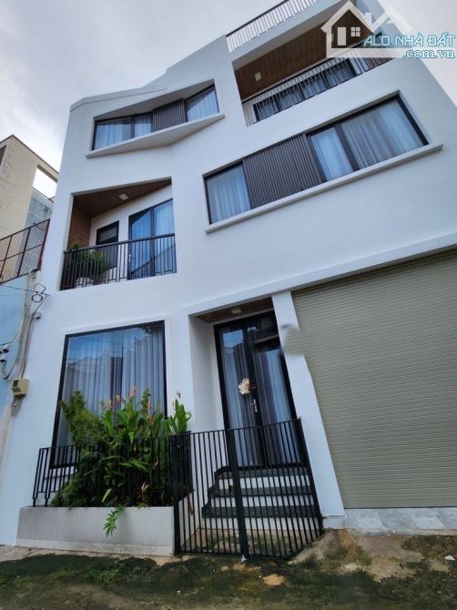 BÁN NHÀ 4TẦNG HẺM Ô TÔ THÔNG THOÁNG TÔ NGỌC VÂN, P. LINH TÂY, THỦ ĐỨC. 72M2, 8.2TỶ.