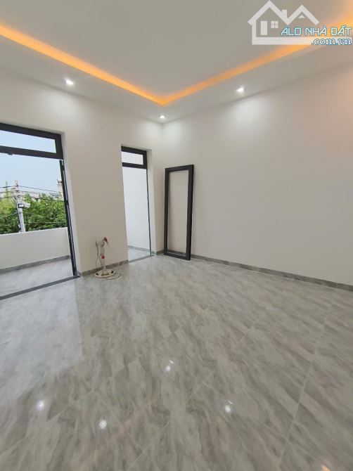 SIÊU PHẨM SONG LẬP TRONG KHU DÂN CƯ TÂN BÌNH - 10