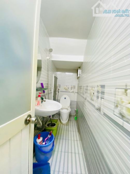 💥TRUNG TÂM TÂN PHÚ - 4 TẦNG BTCT - HẺM XE TẢI - GẦN 60M2 - CHỈ 7 TỶ X💥 - 10