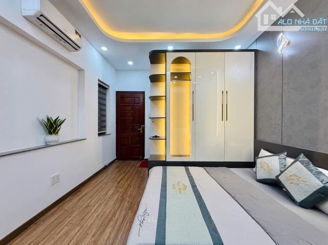 CĂN GÓC 2MT 64m2 XÂY MỚI 100% - 5 PN FULL NỘI THẤT GẦN EMART - 8.18 TỶ - 11