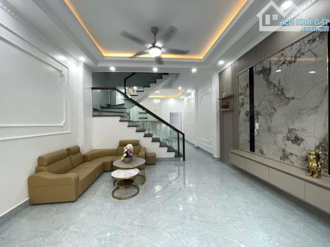 🌳 Bán nhà 4 tầng ngõ 169 Đông Khê - Ngô Quyền - 55m2 - Giá 4,6 tỷ sân cổng riêng - 1