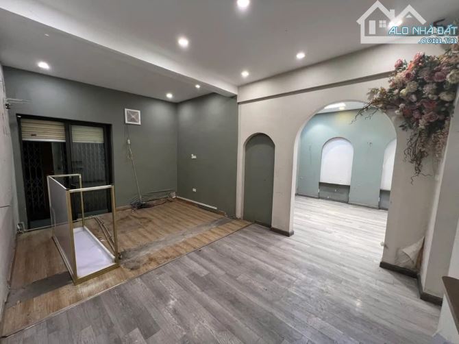 Căn hộ TT tầng 1 Hoàng Ngọc Phách, Đống Đa. 70m² – MT 7m, KD – đền bù x2 – giá 6.45 tỷ - 1