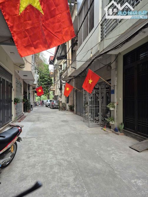NHUỆ GIANG HÀ ĐÔNG NHÀ PHÂN LÔ VUÔNG VẮN LÔ GÓC Ô TÔ VÀO NHÀ CỰC ĐẸP 46m 12.4 TỶ - 1