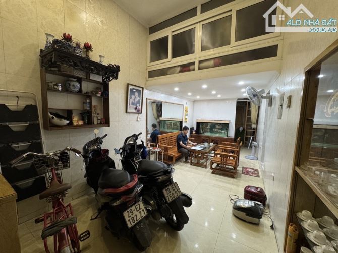 Bán tập thể tầng 1, Xi Măng Nguyễn Lương Bằng, sổ 38m2 sử dụng 80m2 giá 3,8 tỷ (có TL) - 1