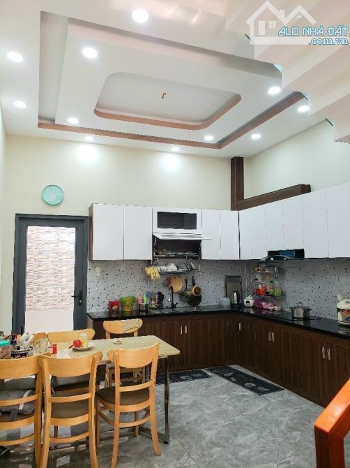 BÁN NHÀ TÂN KỲ TÂN QUÝ BÌNH TÂN, HẺM XE HƠI, 4 LẦU BTCT, 4 PN, MỚI ĐẸP, NHỈNH 6 TỶ TL - 1