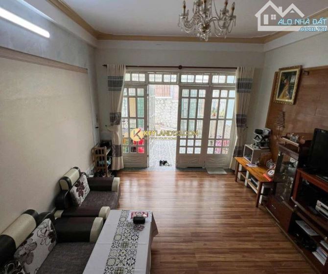 🏡 Nhà phố hẻm ô tô, 3 tầng - 4 PN,Sổ riêng,  Nguyễn Trung Trực, P3, Đà Lạt – 5.8 tỷ - 1