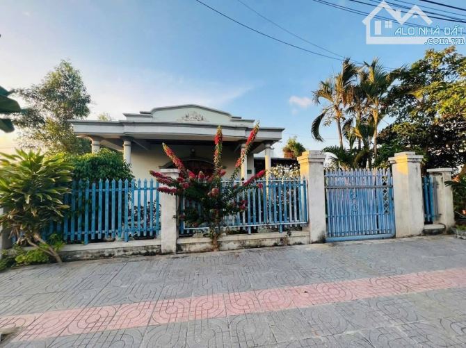 HÀNG NGỘP CẦN BÁN GẤP LÔ ĐẤT NGANG 15M NGAY TRUNG TÂM LỘC AN, BRVT - 1