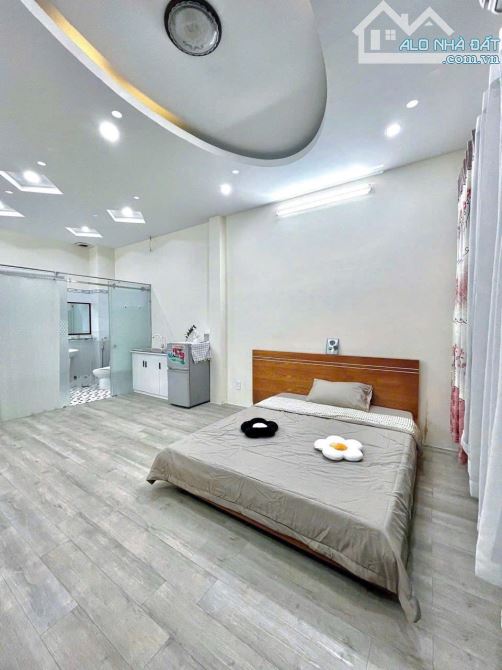 CHDV NƠ TRANG LONG - P.12 -7 PHÒNG - DT 60TR- 3 TÂNG - NỞ HẬU - PL CHUẨN -8.X - 1