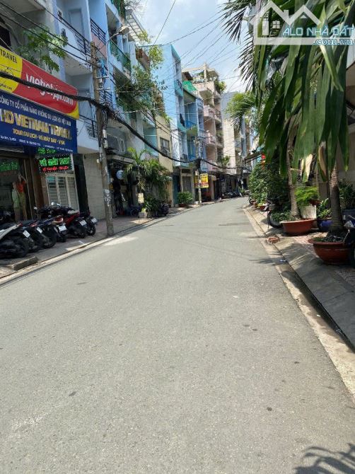 Bán nhà hẻm xe tải đường Phan Sào Nam - Bàu Cát, DT: 208 m2 giá nhỉnh 100 triệu/m2 - 1
