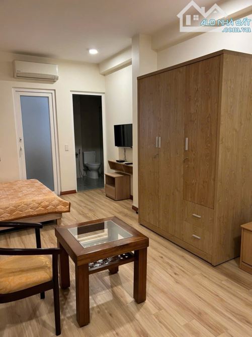 Bán CHDV 10x28.5 kết cấu hầm 4 lầu 28 P đường Nguyễn Thị Minh Khai Phường Dakao - 1